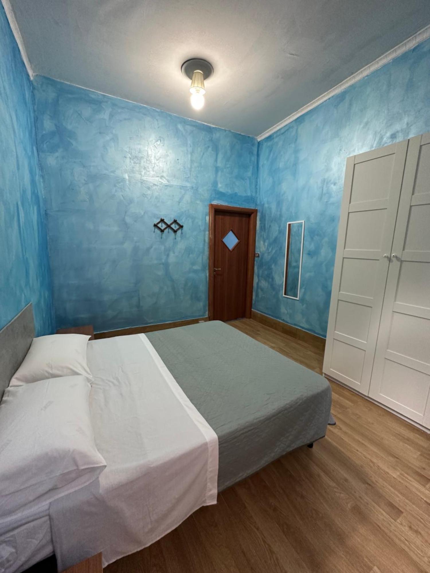 Holiday House Clara&Vincenzo Napoli Bagian luar foto